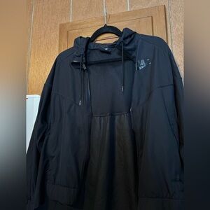 Nike Women’s Black Windbreaker Jacket